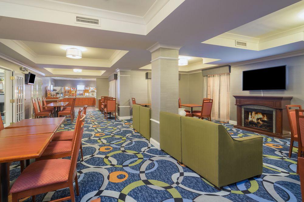 Holiday Inn Express Hotel & Suites Easton, An Ihg Hotel מראה חיצוני תמונה